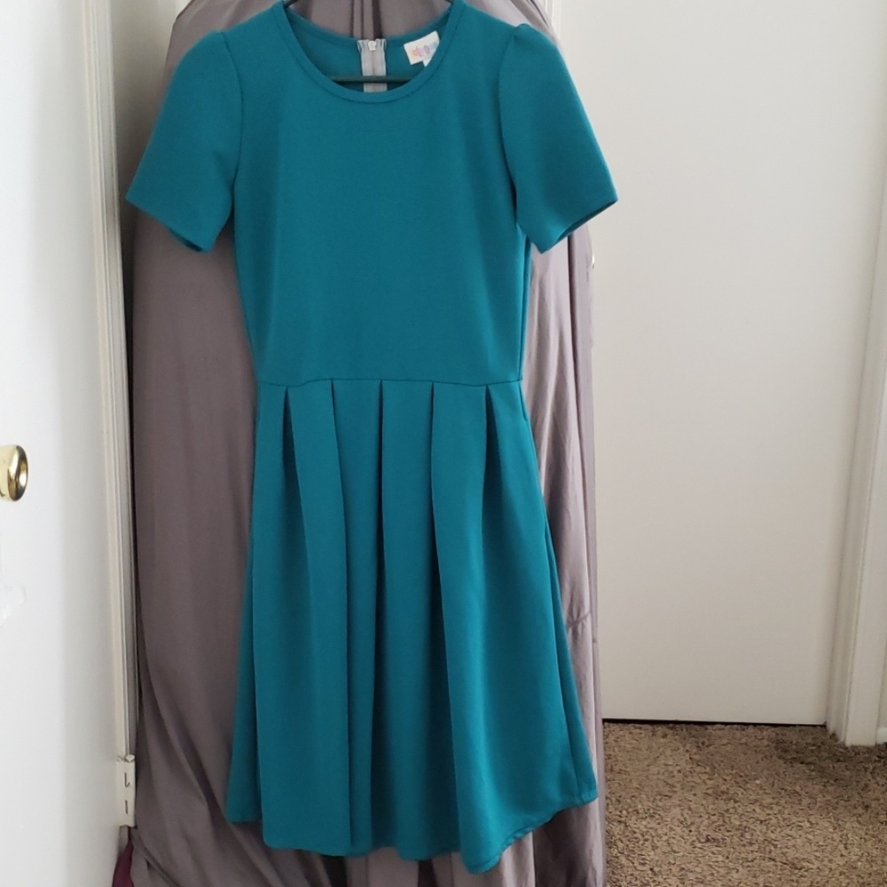 Lularoe Amelia dress size S